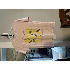 Lauren Conrad t-shirt 'Always sweet never sour' sz M